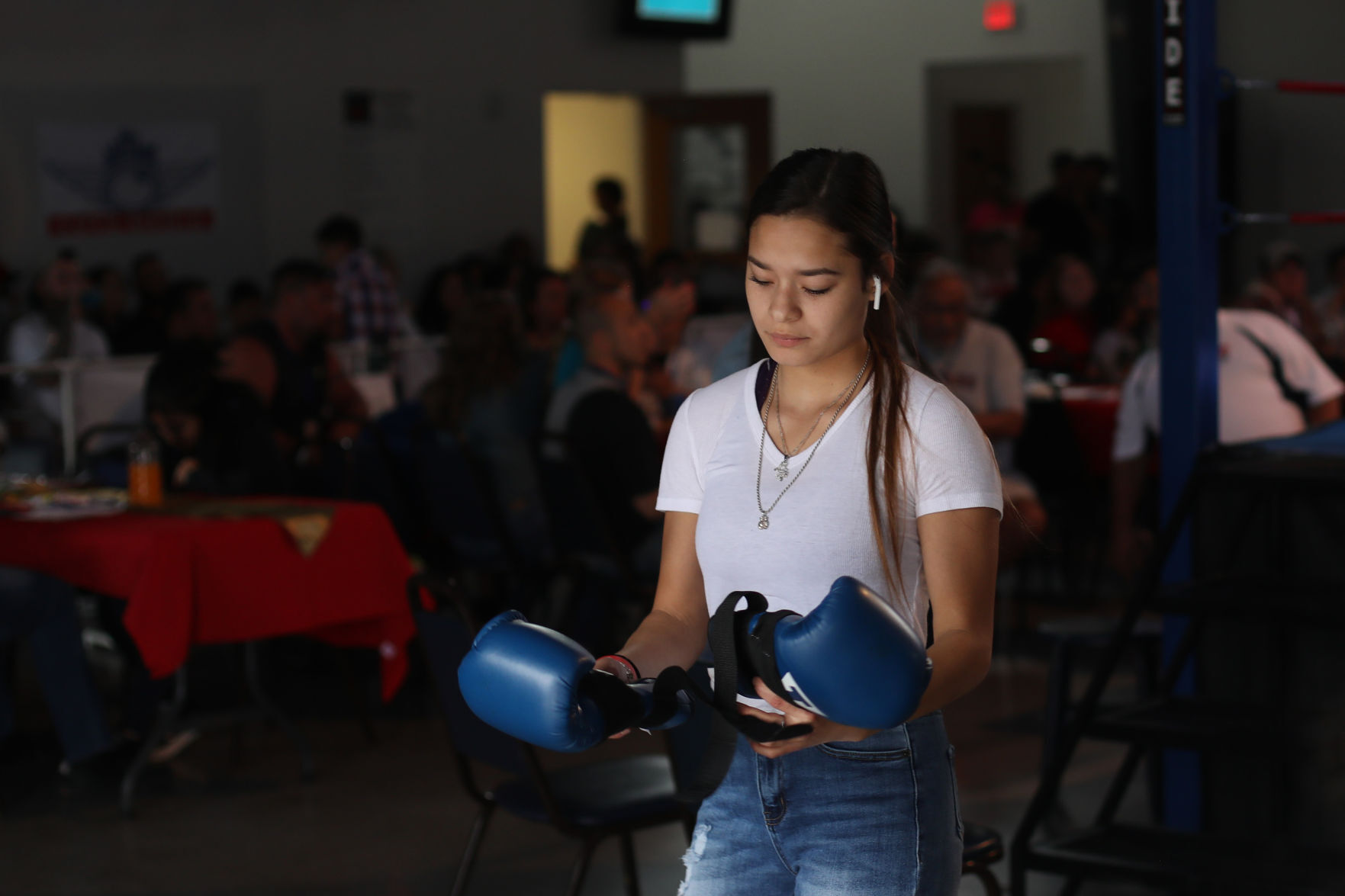 Boxing Sisters